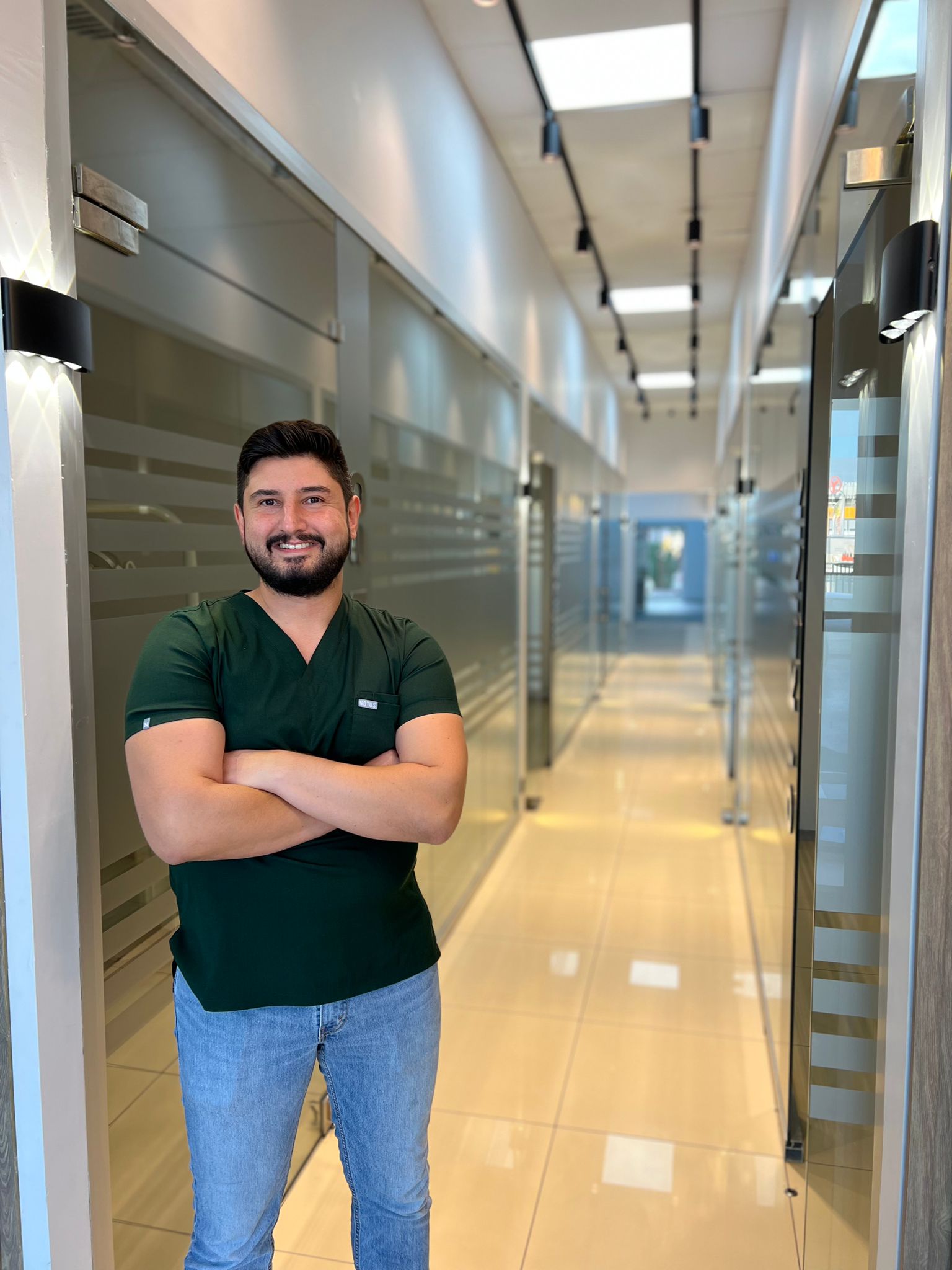 Diş Hekimi, Berç ŞENSES